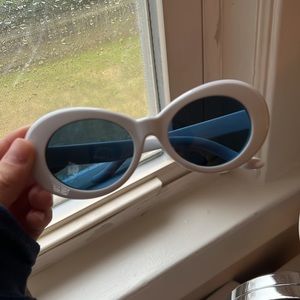 “Clout” glasses